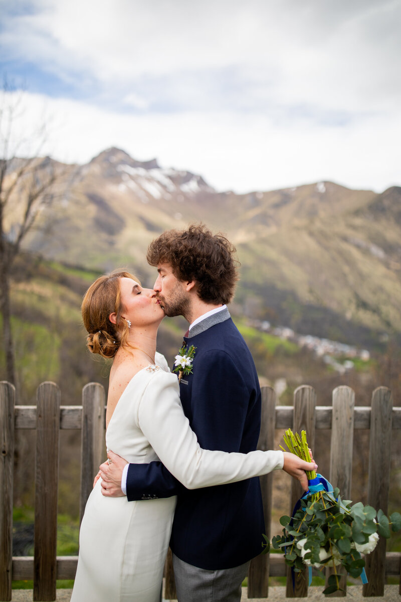 photographe mariage alpes - se marier à la montagne - inspi mariage montagne - phlippine rollet