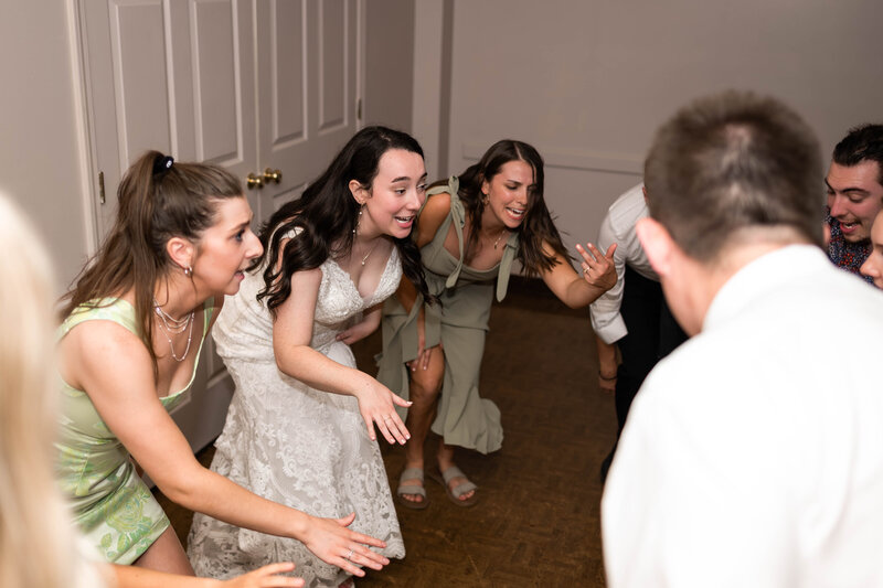 77-K&M - Grand Ledge Opera House Wedding - Mariah Kasten Photo