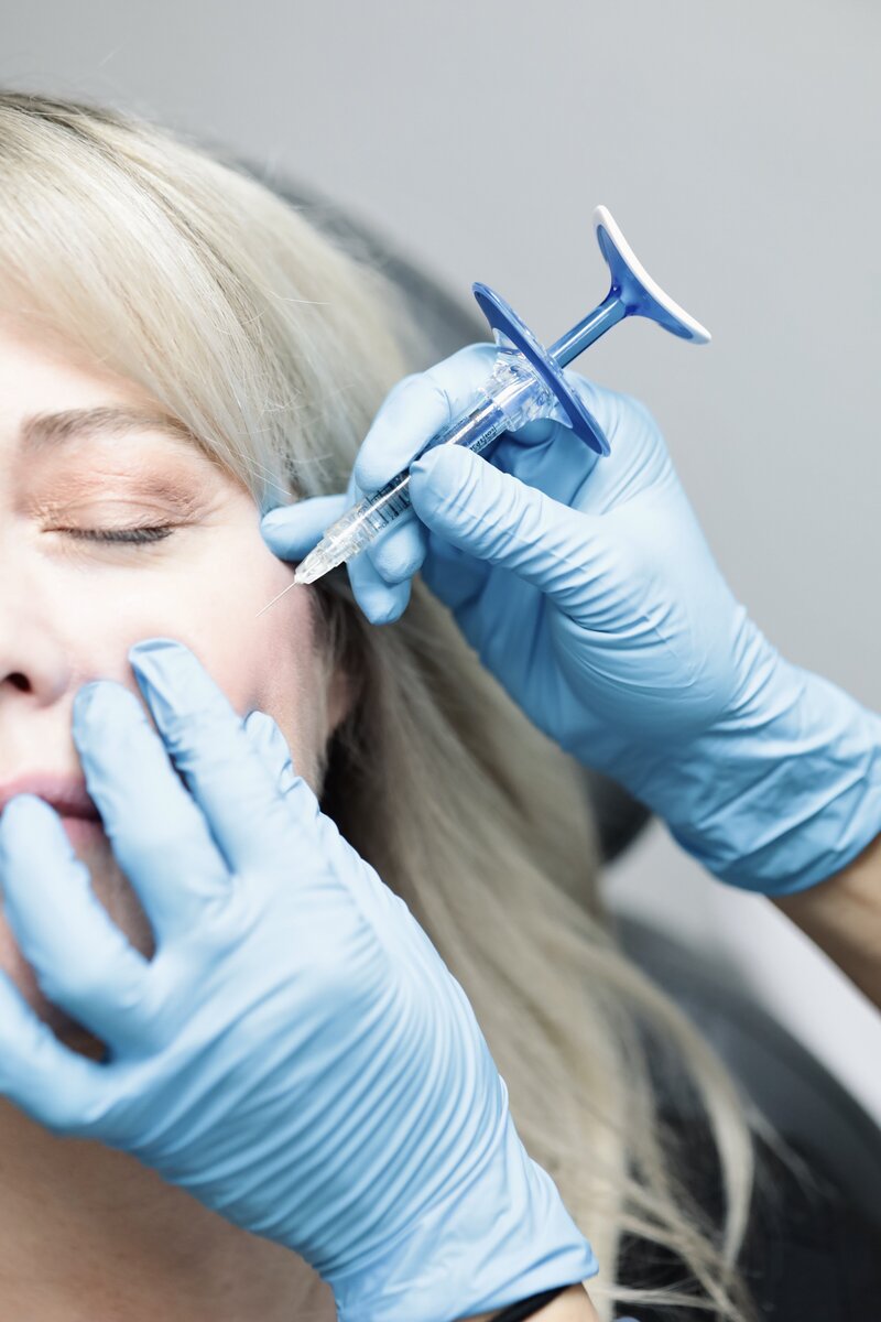 lady receiving botox treatment