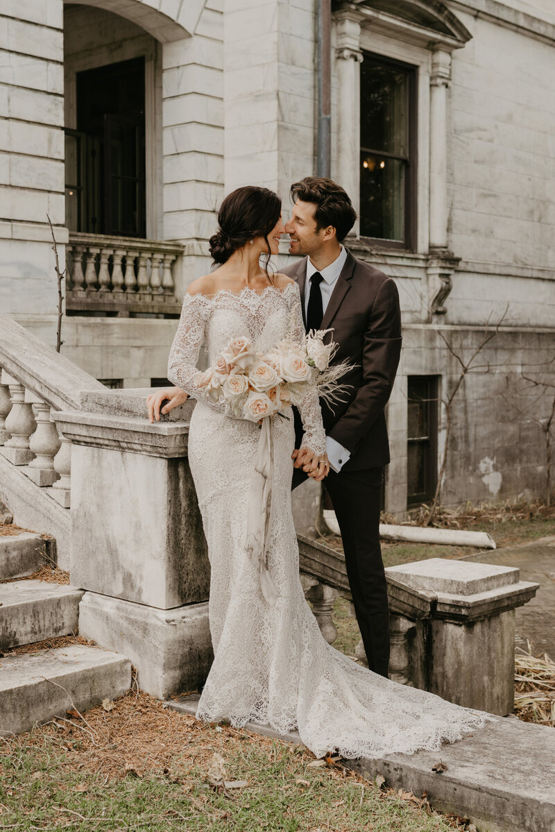 Timeless and classic wedding at the Swannanoa Mansion in Virginia.