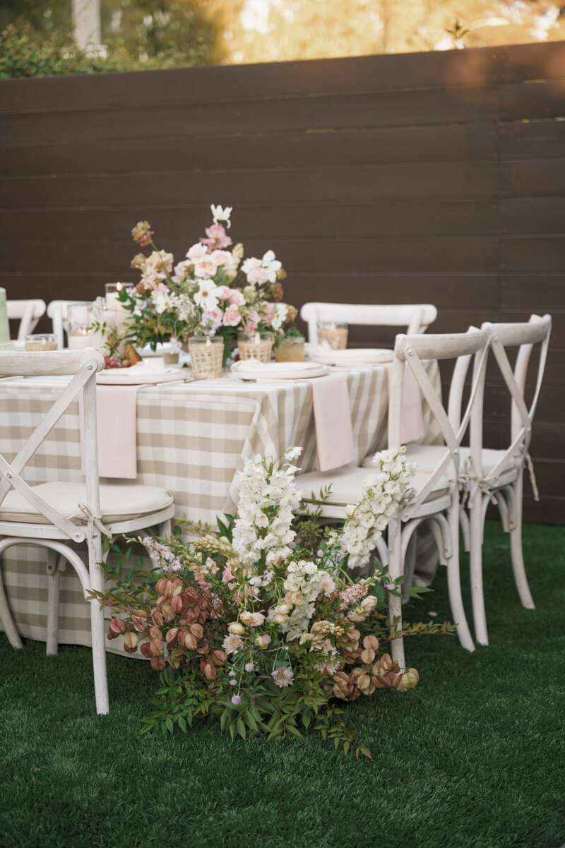 ALYSSALIZARRAGA_THEFLORALCLUBDAY2_STYLEDSHOOT-100