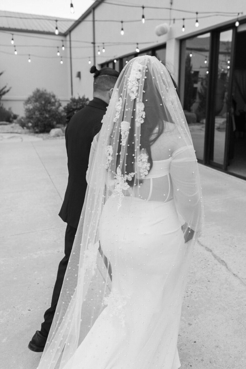 classic-and-documentary-style-wedding-photography-204