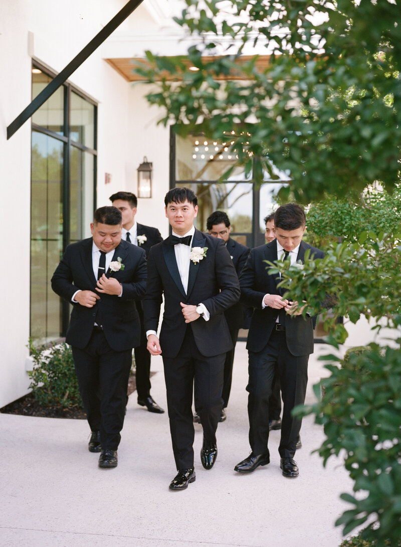 the-arlo-wedding-party-paige-vaughn-photo11