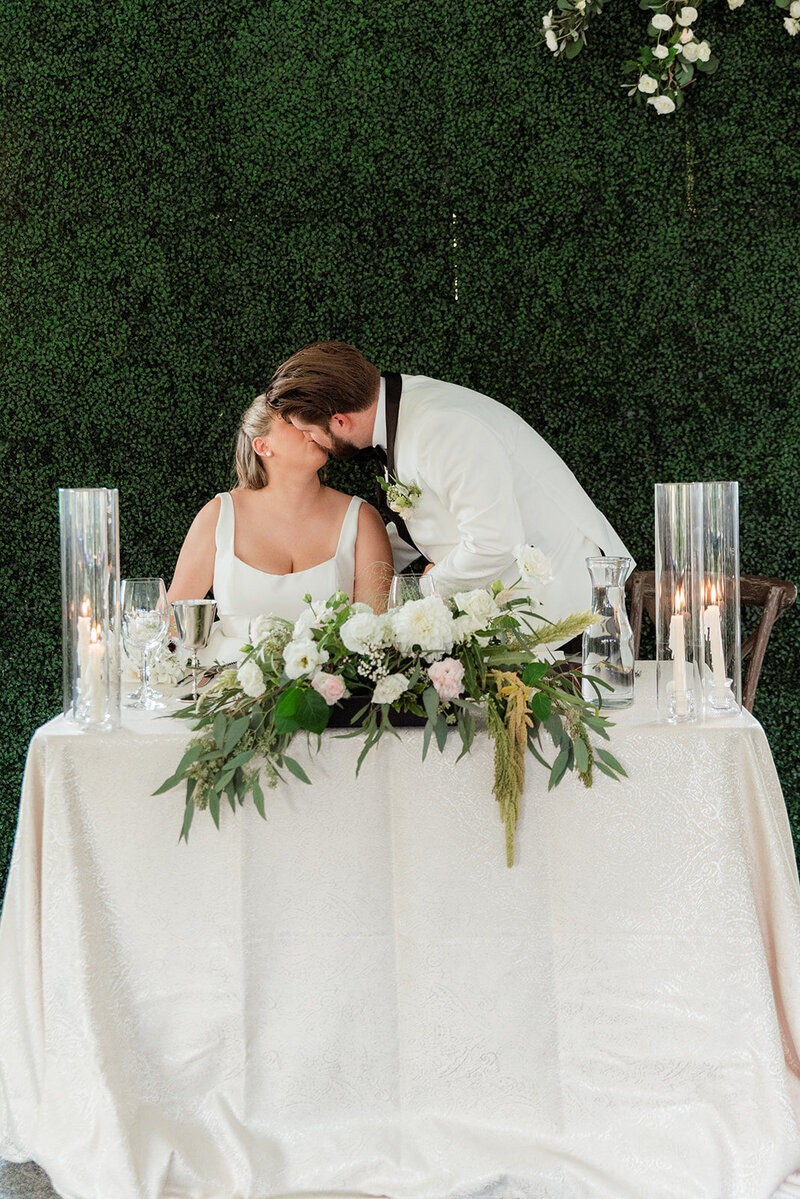 Mr.+Mrs.Coker_97246-05-40PM_1566_websize