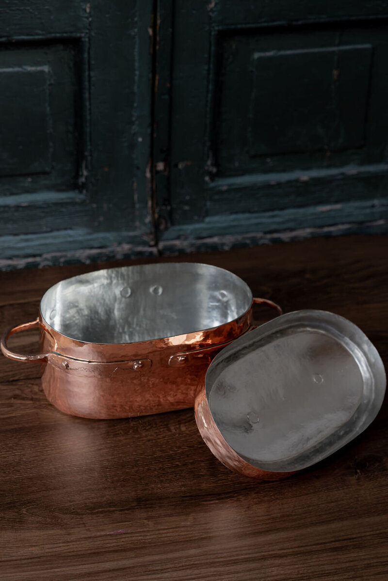 French hand hammered daubiere