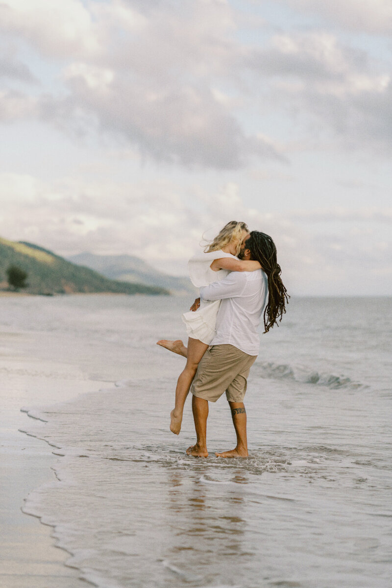 ellis-beach-sunrise-family-engagement-shoot-147