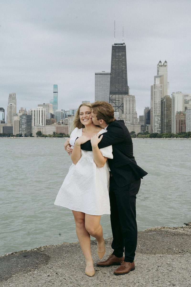 erin-peter-chicago-downtown-engagemenet-haleyjames-172