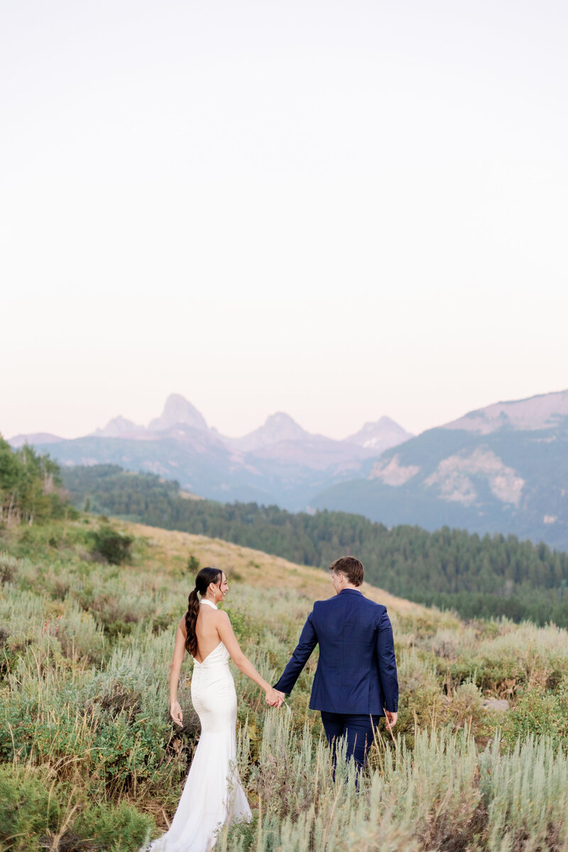 emilygreencreative_idaho_weddings2Y5A4558