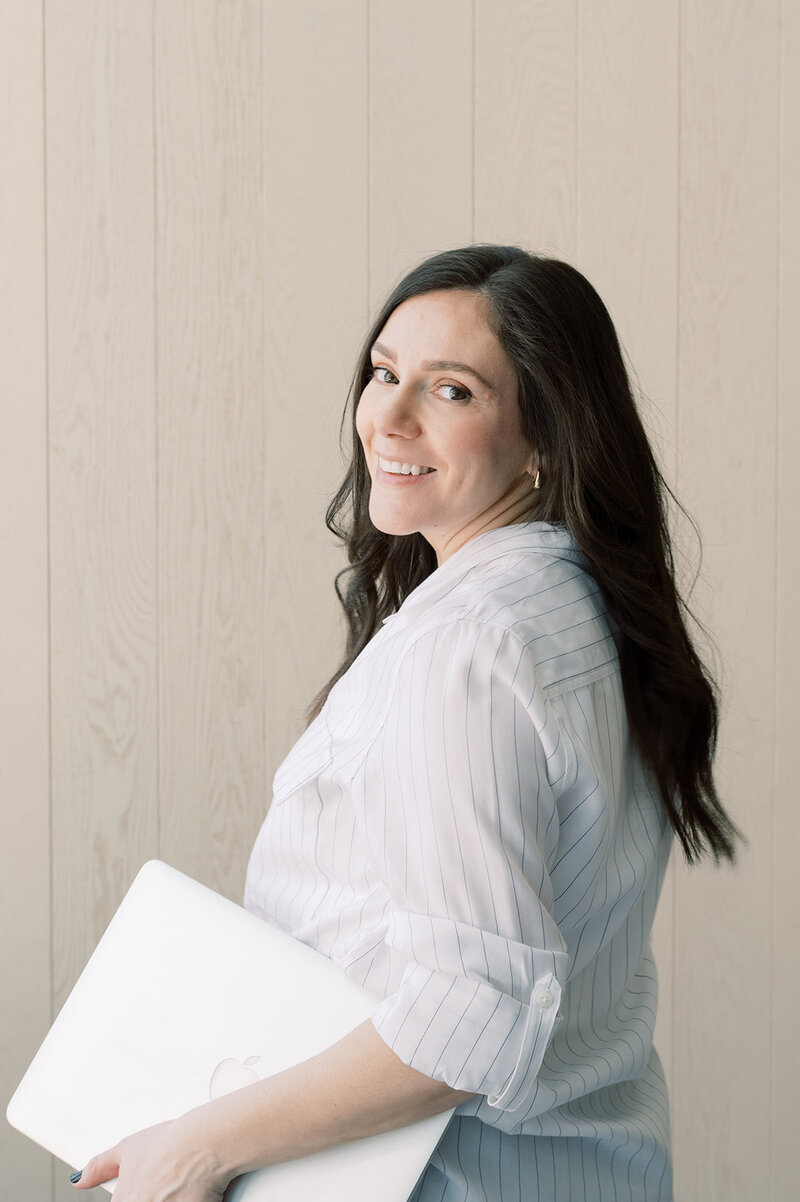 A corporate event planner and designer in Hamilton ontario