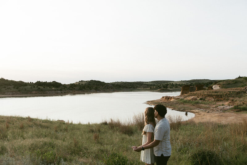 Eloping at a Lake in Colorado. Colorado Elopement destinations. Documentary style couple photo session
