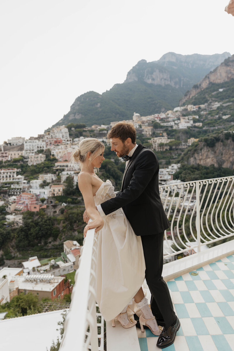 Florida wedding photographer capturing an elopement in Italy