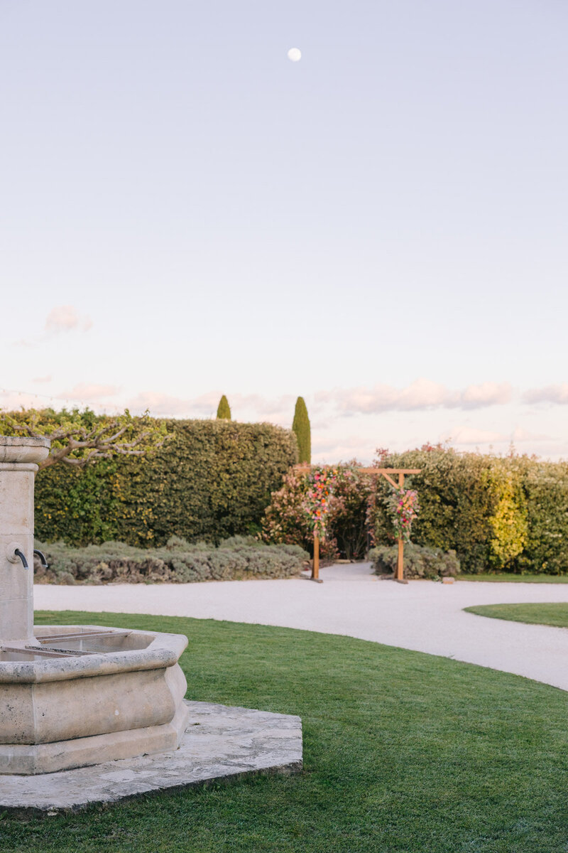 French wedding photographer Domaine de Sarson Grignan-105