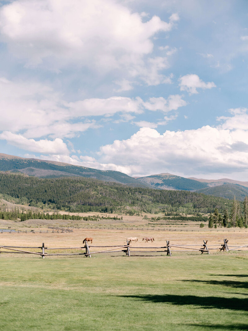 Devils-Thumb-Ranch-Wedding-Photographer-0026
