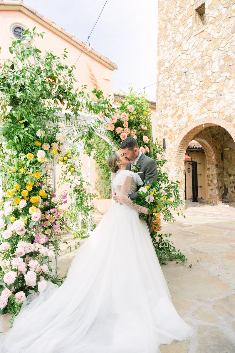 Editorial_Wedding_Photographer_CynthiaDiaz (427 of 57)
