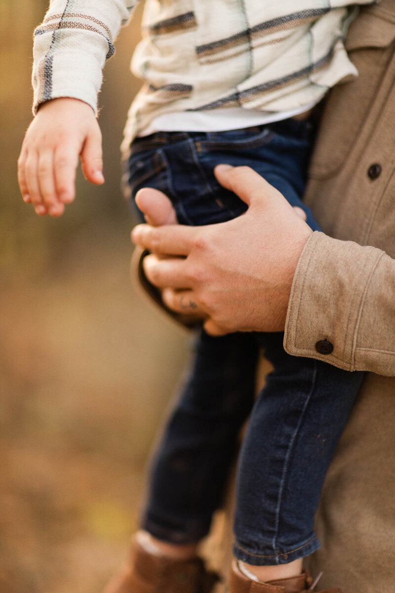 035_Fall-Family-Multi-Generational-Family-Photos-Northern-Wisconsin-Cabin-Woods-Private-Estate-Photographer-James-Stokes-Co.Photographers.Medford.WI