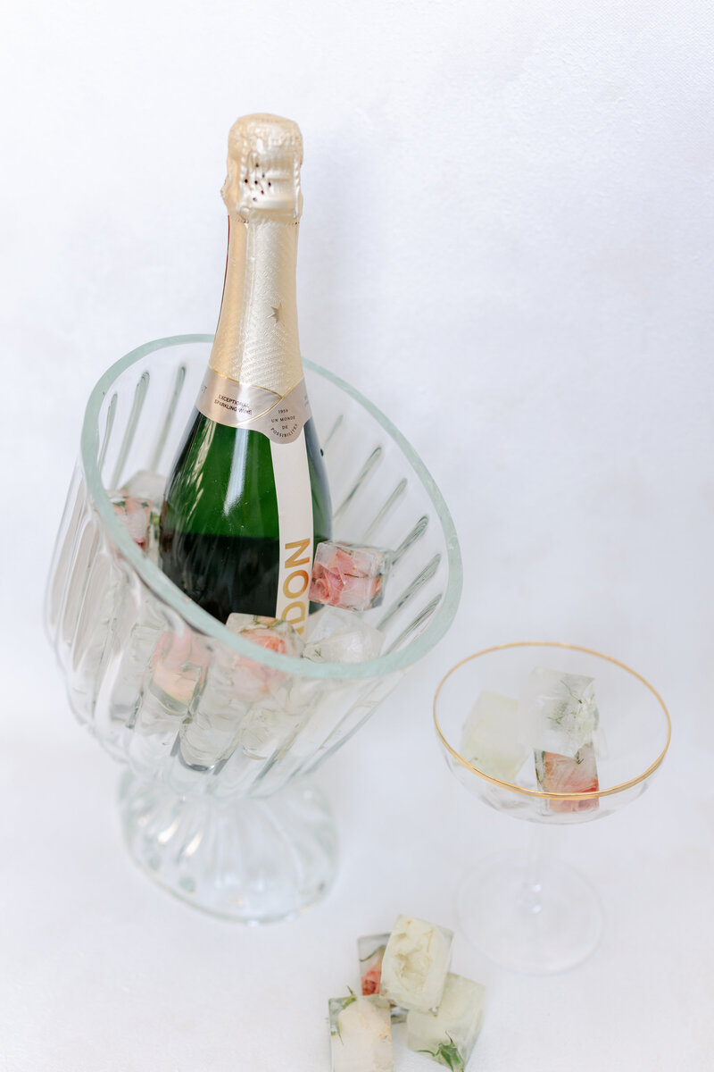 gold cocktail glasses, pink nails, wedding details, elegant wedding details