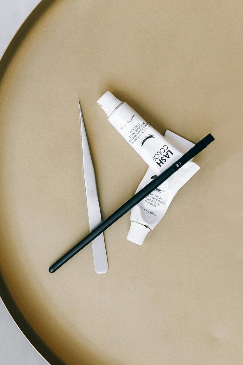 lash tint & lift