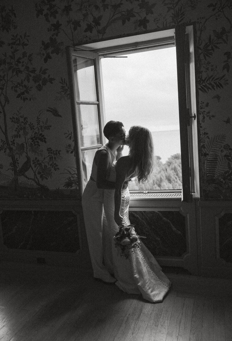 Moments with Mae-227