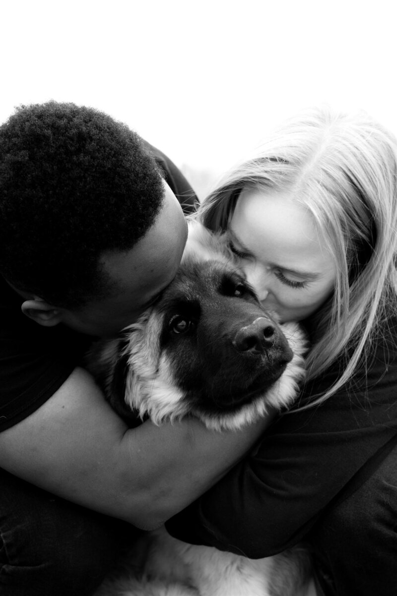 Engagement-photo-with-dog
