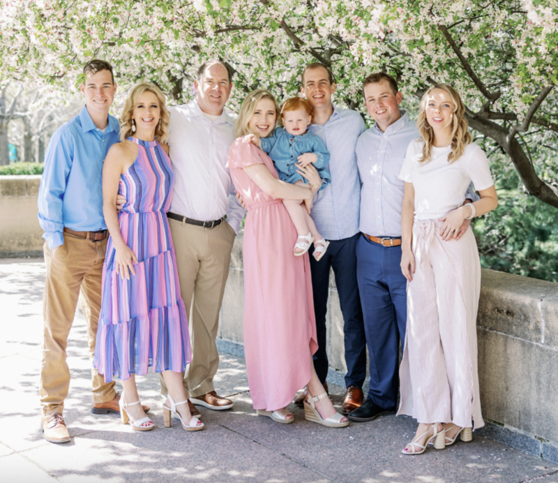 Family in a group photo styled by personal stylists in Springfield, MO