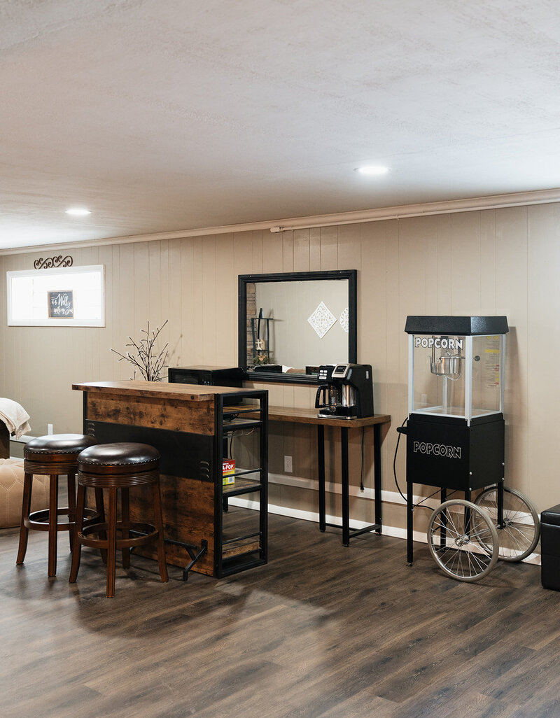NEC family room2