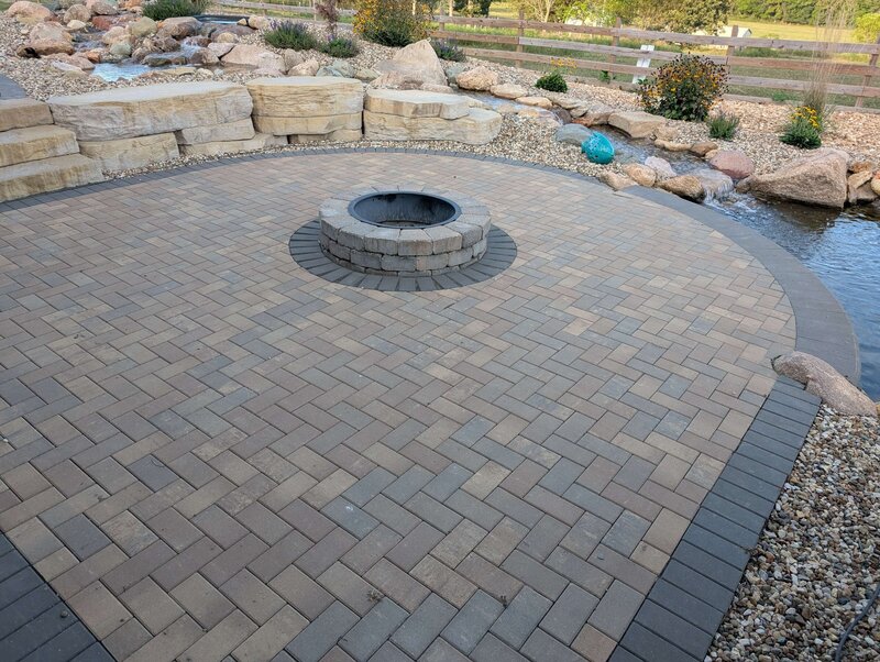 Cedar-Rapids-Iowa-landscaping-lawn-care-treatments-_20250829_234139362