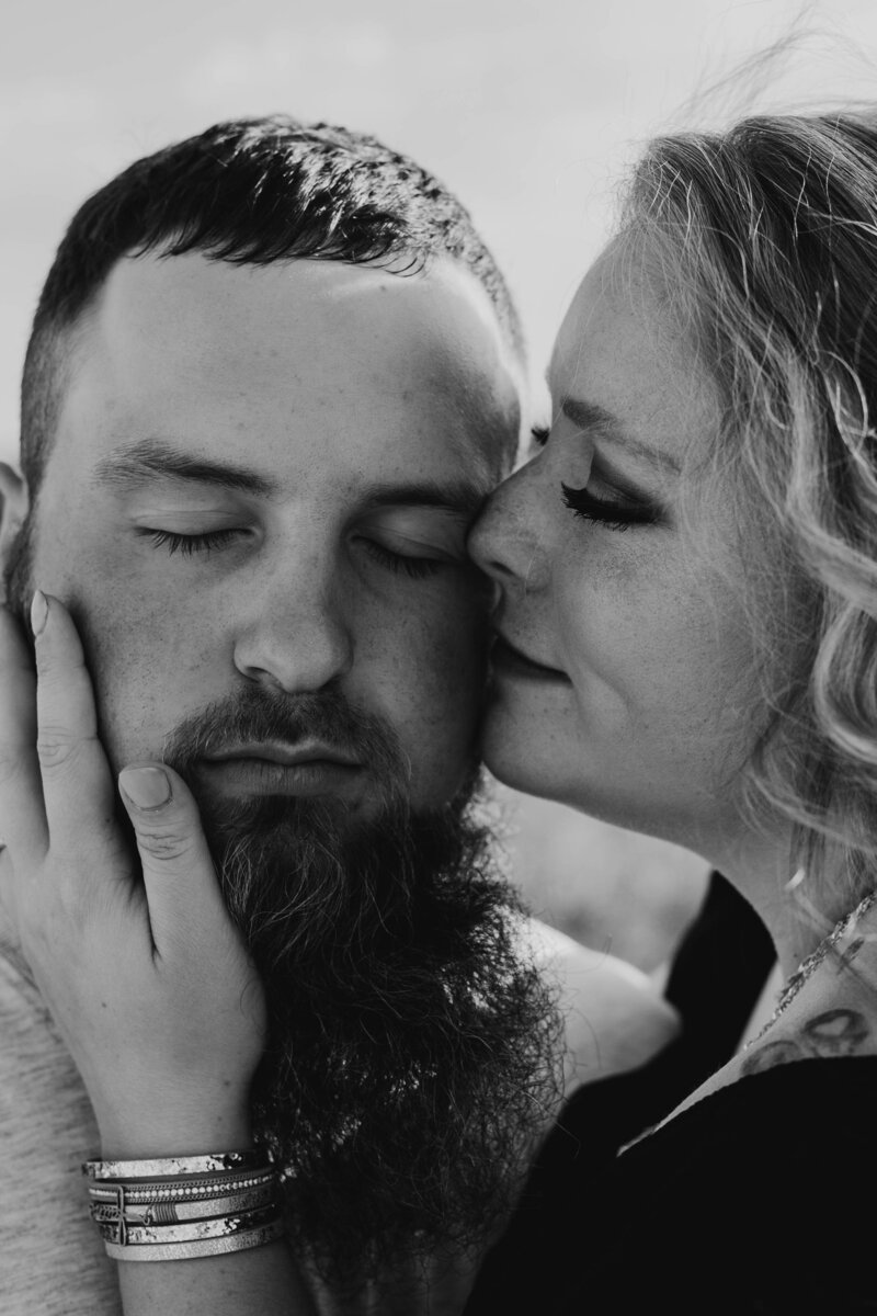 grand-marais-upper-peninsula-northern-michigan-engagement-michigan-wedding-photographer-alisciamariephotography-3172