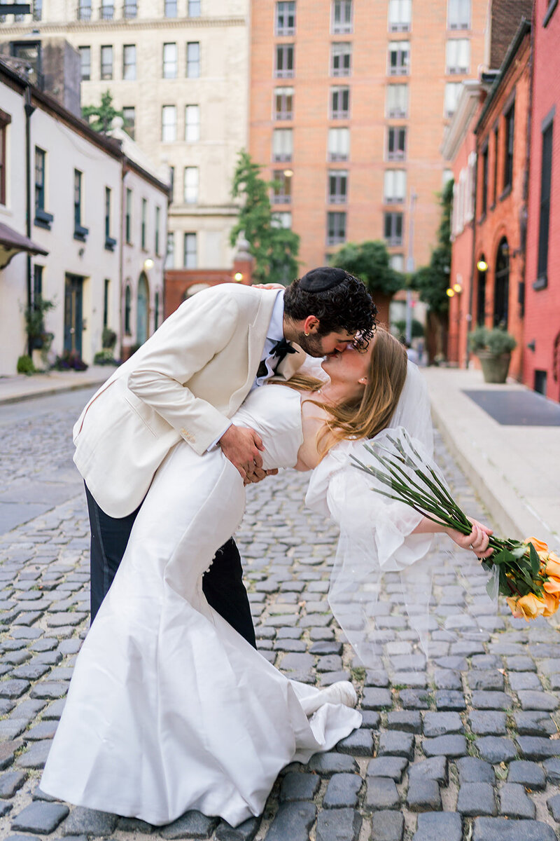 Modern Editorial Subway Jewish Elopement in Chicago and NYC Couple in the street with Flowers missing