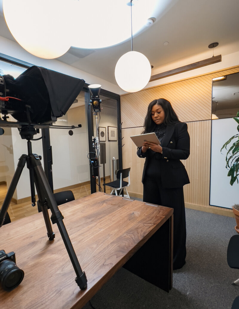 Lauren Nelson award-winning personal branding expert