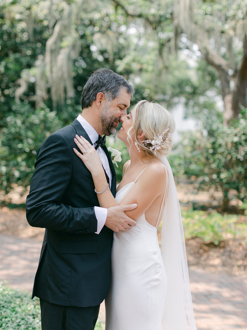 Downtown Charleston Engagement Session Photos