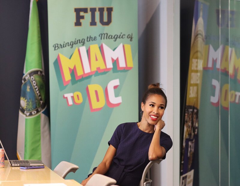 Adrianna Hopkins teaches a journalism course at FIU in DC.