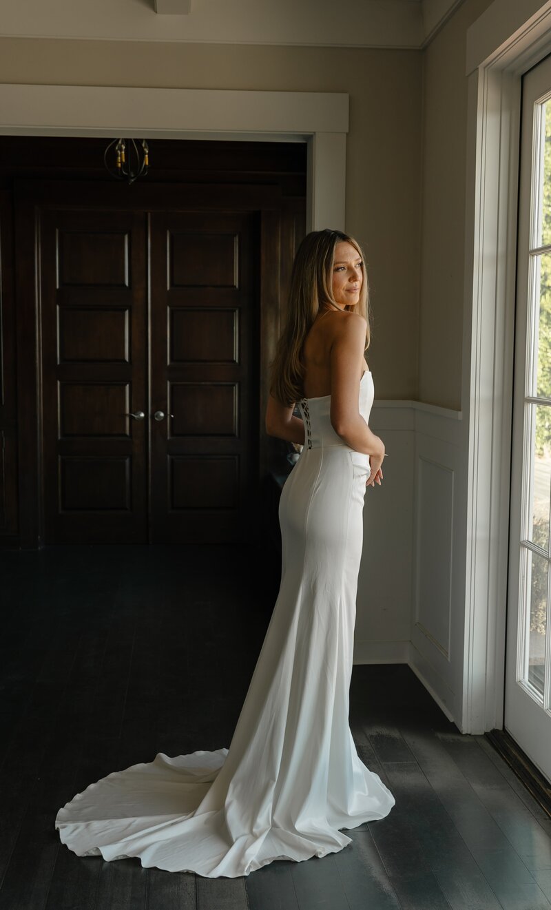 documentary-style-wedding-photographer-intimate-celebration1