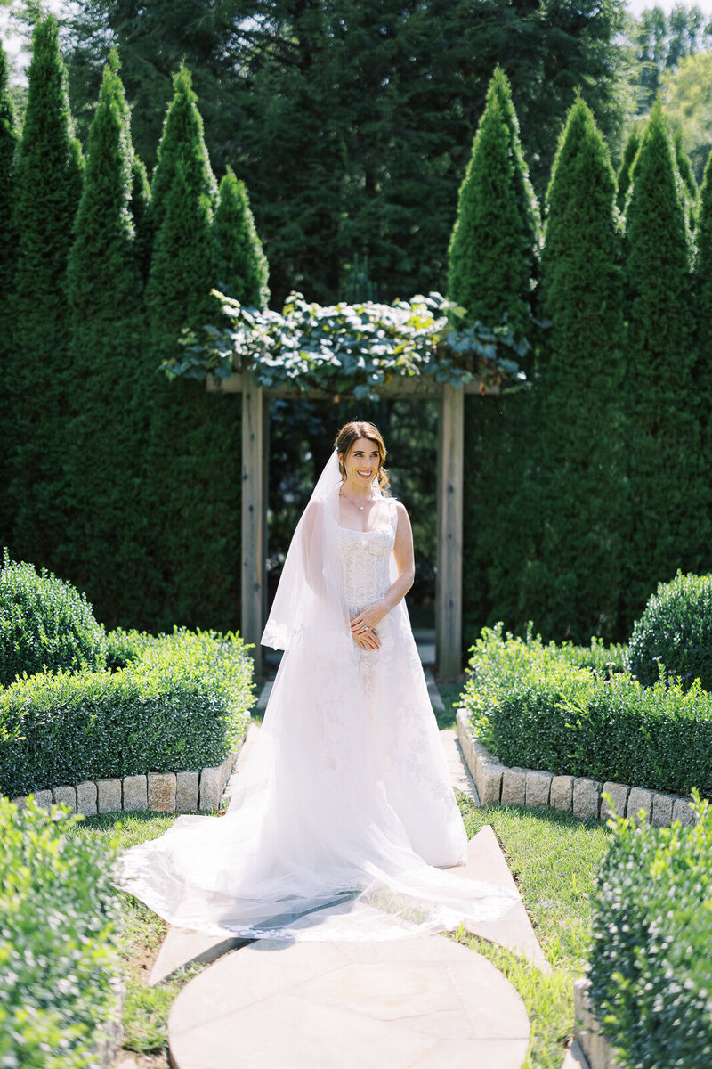 half-mile-farm-old-edwards-inn-summer-wedding-0058
