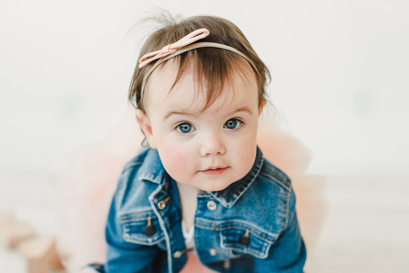 Dallas Motherhood Photographer + Newborn Photographer - Lindsay Davenport Photography - Meryn Dec 7 2020_-116