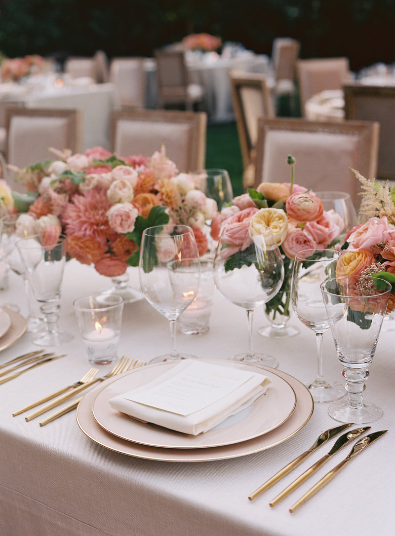 Tablescape for wedding by Jenny Schneider Events at Meadowood luxury resort in Saint Helena in Napa Valley, California. Photo by Eric Kelley Photography.