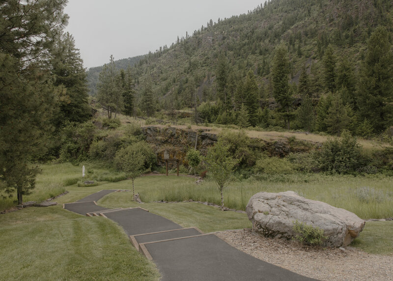 White-Raven-Wedding-Photos-Missoula-2800