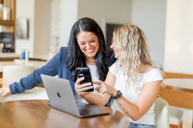 The wasson management social media marketing team in Des Moines Iowa