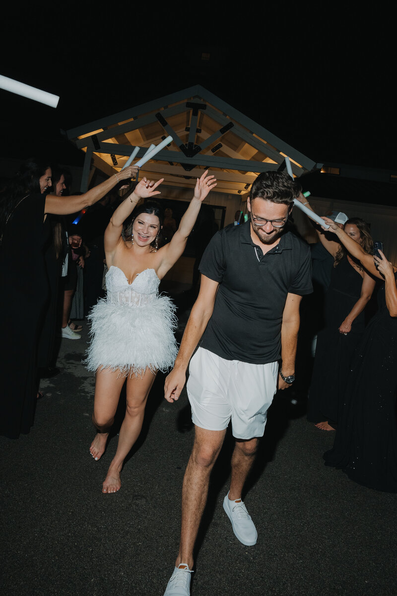 Indiana_Michigan_Wedding Planner_Zionsville_The Sixpence_Barn_Editorial_Bridal Fashion_Celebration