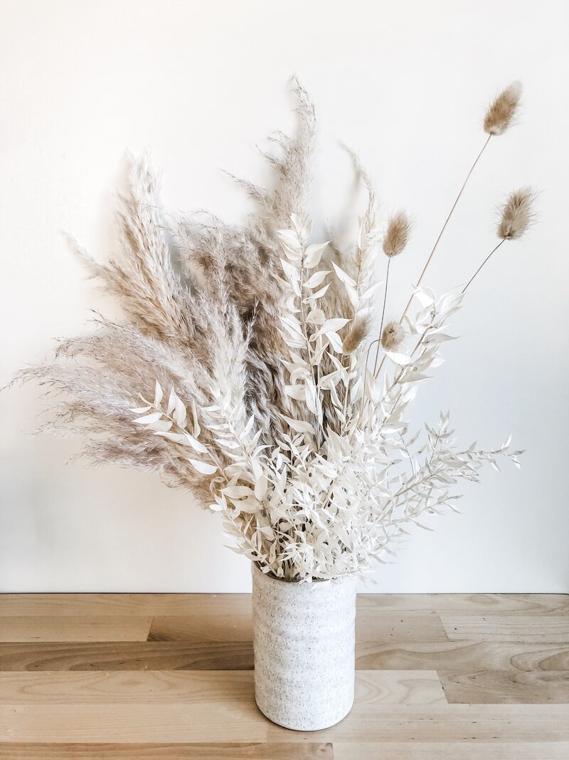 organic-wedding-flowers-large-dried-floral-ceramic vase