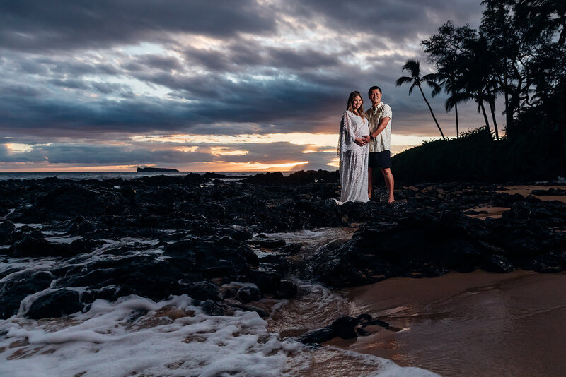 Makena Cove Maternity Session Moorea Thill Photography-94