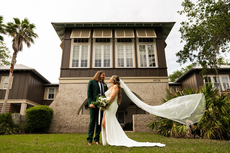 True to color professional wedding photographer located in St Simons Island , Jekyll Island, St Marys Georgia, Kingsland Georgia, Yulee Florida, Fernandina Florida & Amelia Island Florida