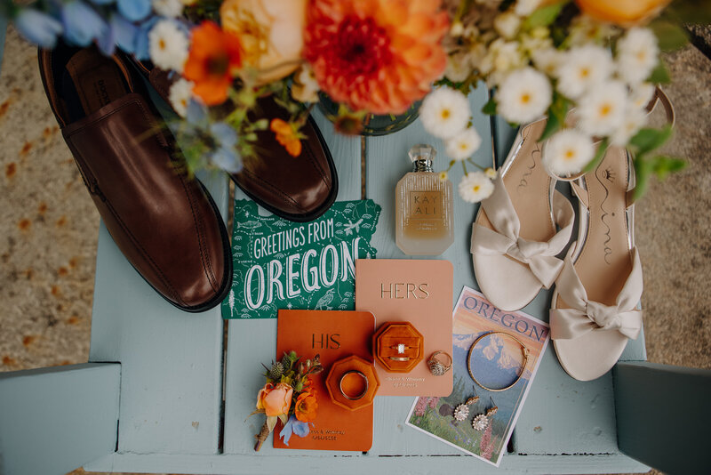 oregon_coast_elopement_flat_lay_olivia_louise_photography