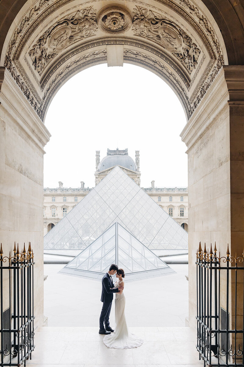 Pre Wedding in Paris Louvre
