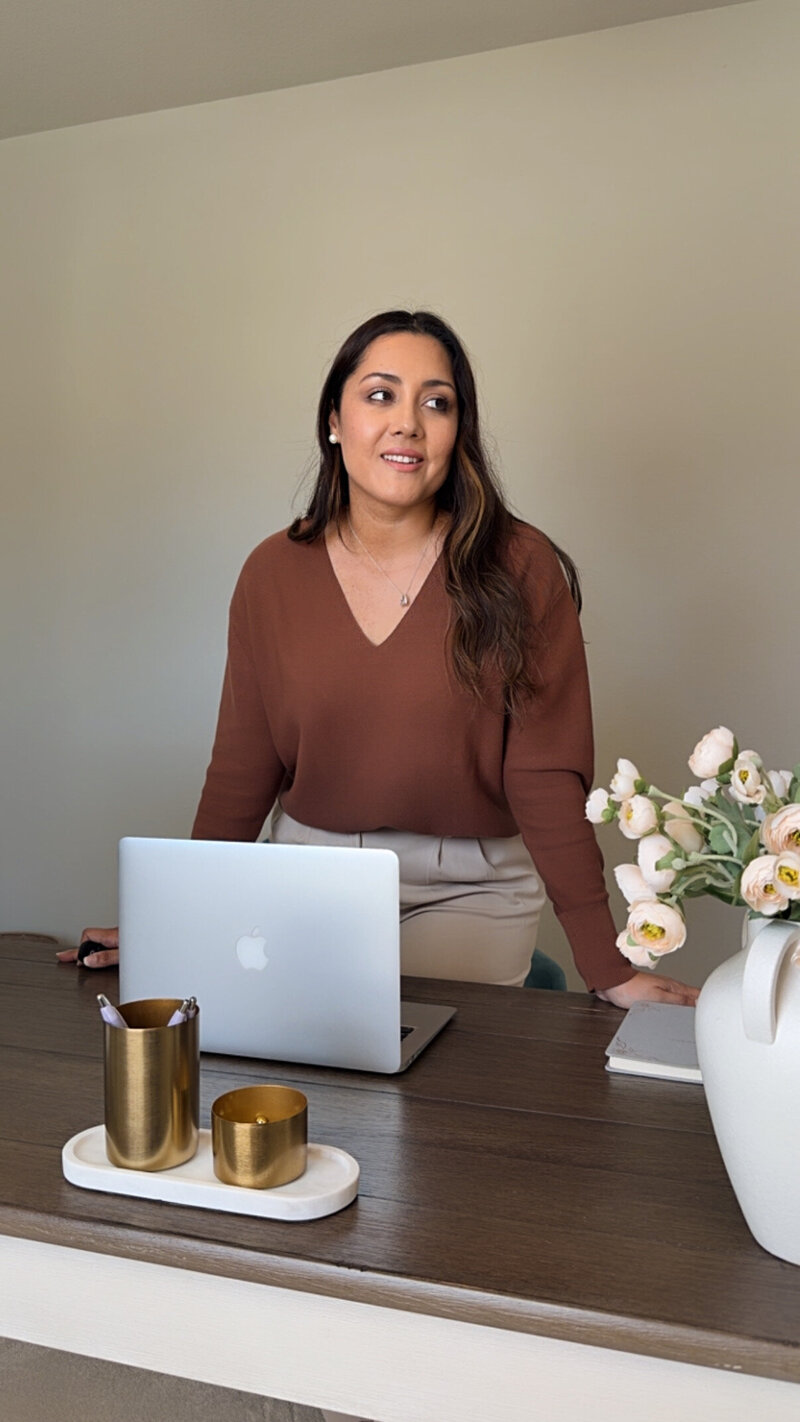 professional social media manager, designing brand & websites