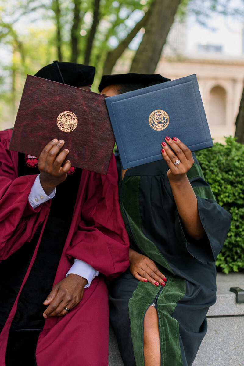 jlaurynphotography_Jasmine-Michael-Grant-Park- Gradutaion- Session_Website(240)