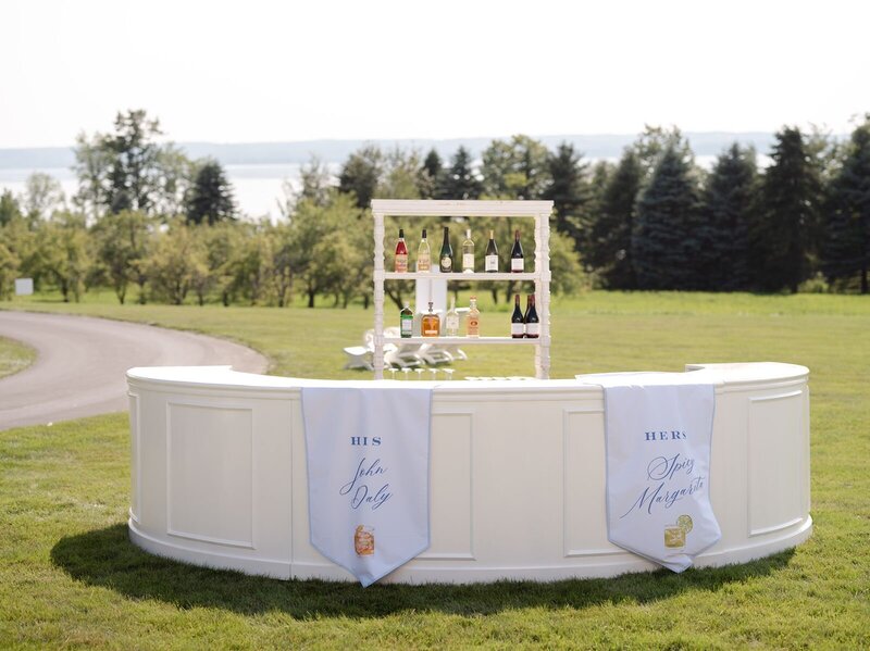 wedding-bar-by-alexa-kritis