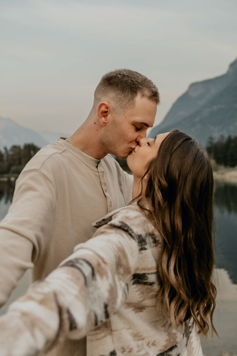 Hope-Chilliwack-Coquitlam-Engagement-Couples-Photographer724A0041