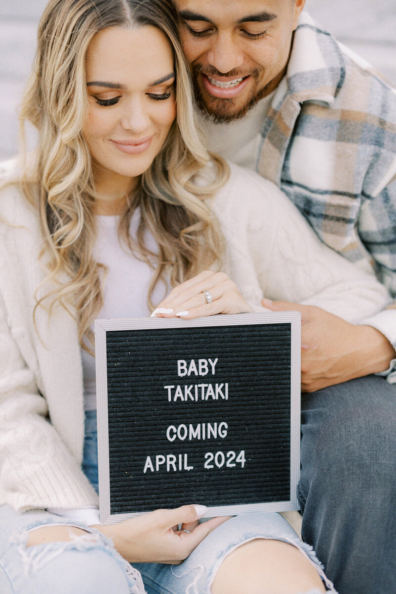 Cleveland Maternity Photographer Baby Takitaki Announcement Session