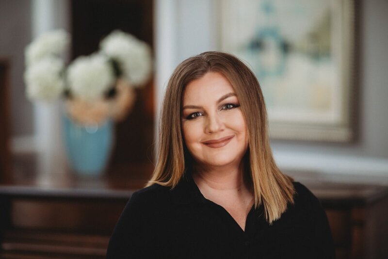 Headshot of photographer Salina Korn