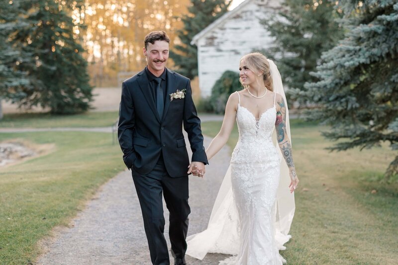 Edmonton Wedding Photos - Pine and Pond Wedding Venue (186)